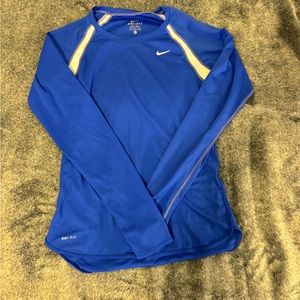 Nike dry fit blue shirt size S